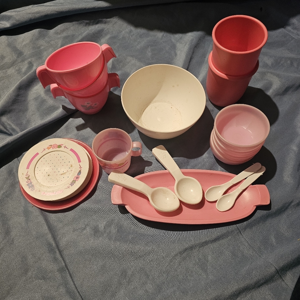 Kids Play Dish Set 20 items